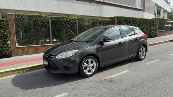 FORD FOCUS 1.6 S HATCH 16V FLEX 4P AUTOMÁTICO FORD FOCUS 1.6 S HATCH 16V FLEX 4P AUTOMÁTICO